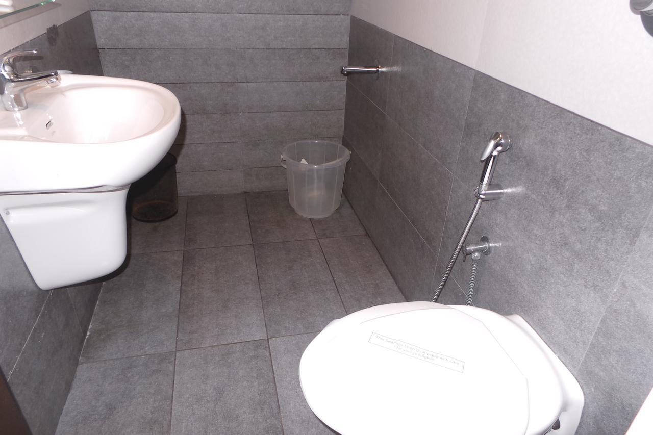 Saas Residency Hotel Kozhikode Luaran gambar