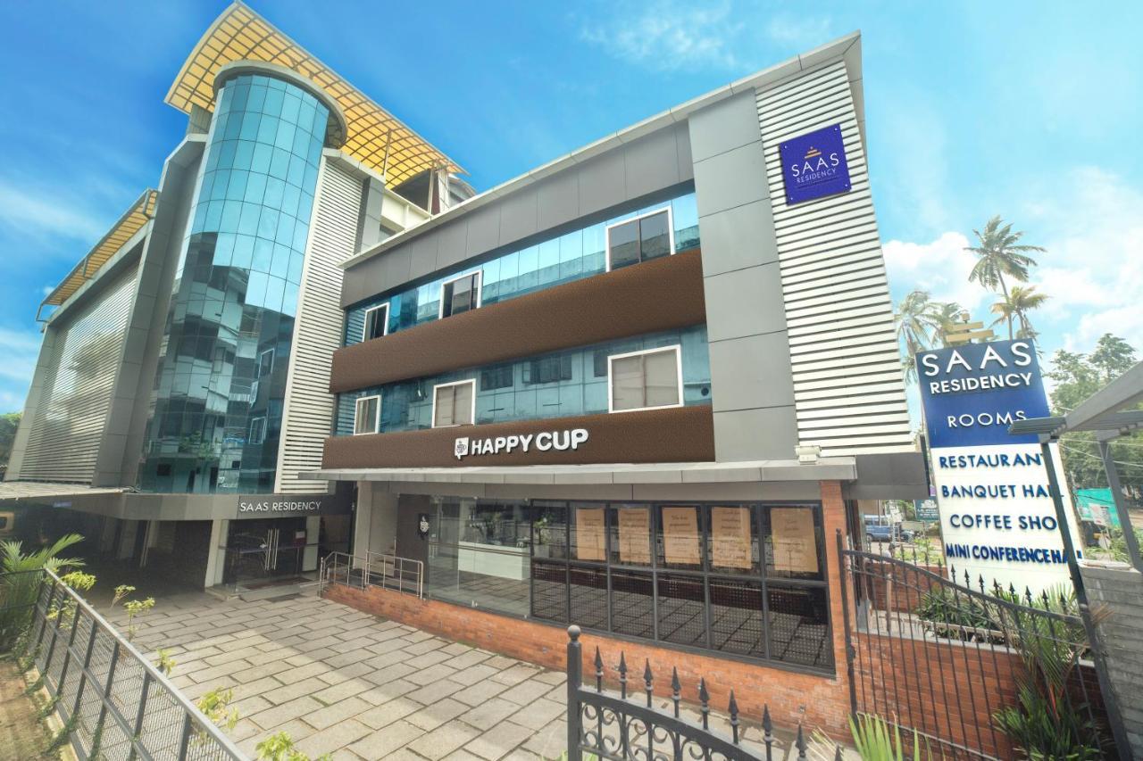 Saas Residency Hotel Kozhikode Luaran gambar